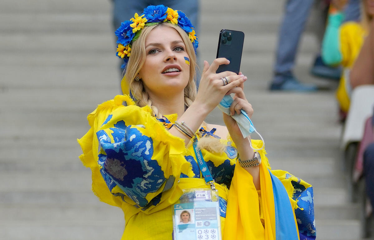 アーセナルに所属するウクライナ代表MFオレクサンドル・ジンチェンコの妻・ヴラダさん