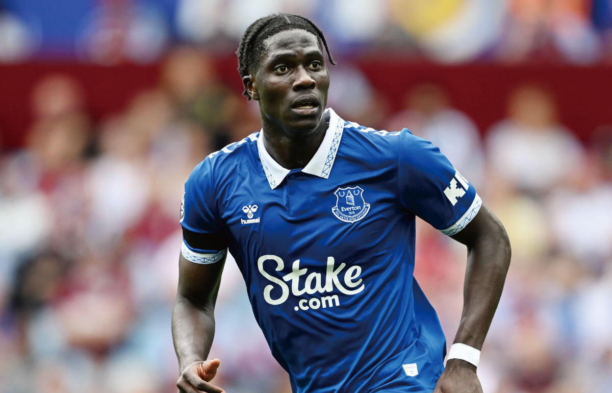 アマドゥ・オナナ(21)