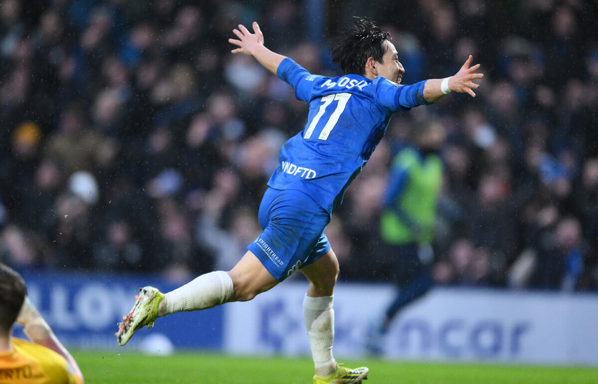 劇的な逆転ゴールを決めた三好康児