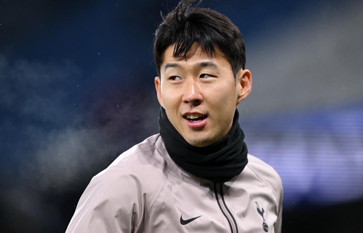 バーバリーのグローバルアンバサダーに就任しているトッテナムの韓国代表FWソン・フンミン