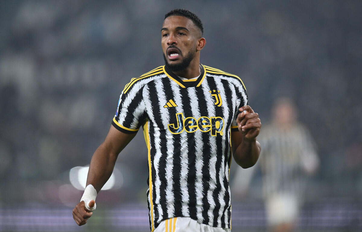 マンチェスター・ユナイテッドがブレーメルに関心