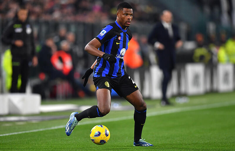 DFデンゼル・ダンフリースはインテルとの契約延長を希望？