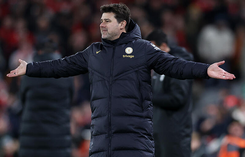 マウリシオ・ポチェッティーノ監督は、アンフィールドで多くの不利な判定があったと主張