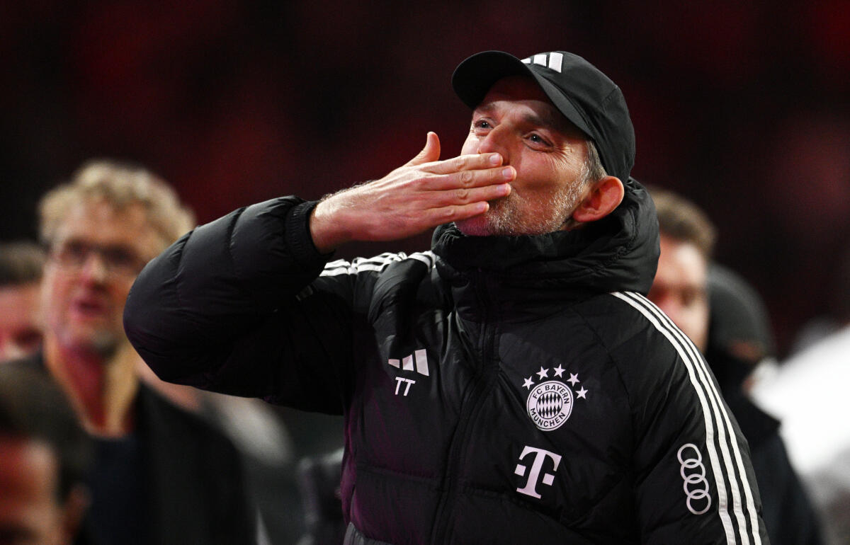 勝利への満足感を示したトゥヘル監督