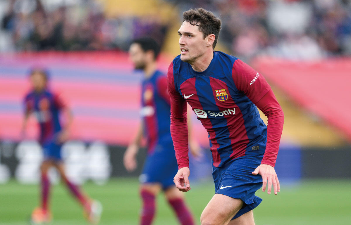 バルセロナでピボーテ起用が続くクリステンセン