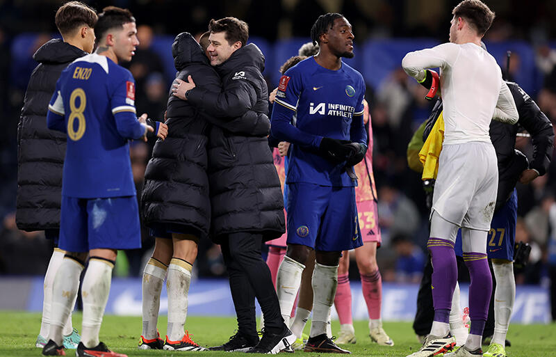 勝利を喜ぶマウリシオ・ポチェッティーノ監督