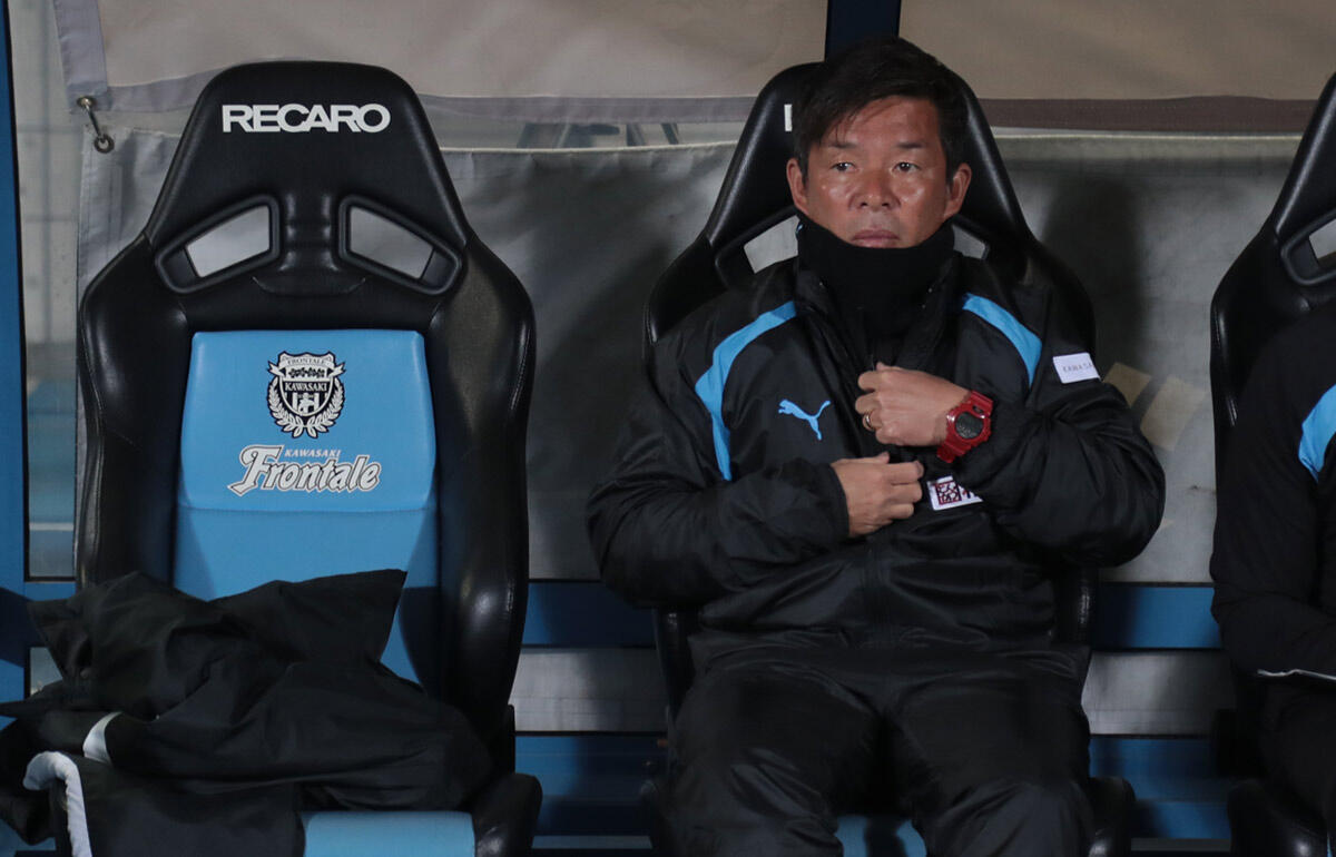 壮絶な撃ち合いに敗れた川崎Fの鬼木達監督