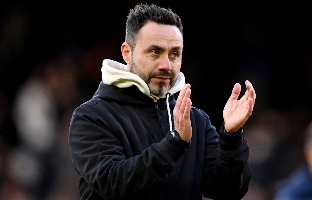 バルセロナが関心を寄せるデ・ゼルビ監督