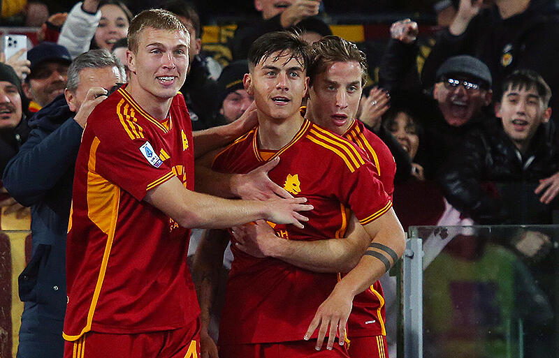 ローマで充実のディバラ