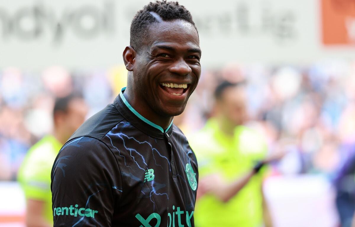 今はアダナ・デミルスポルでプレーしているマリオ・バロテッリ