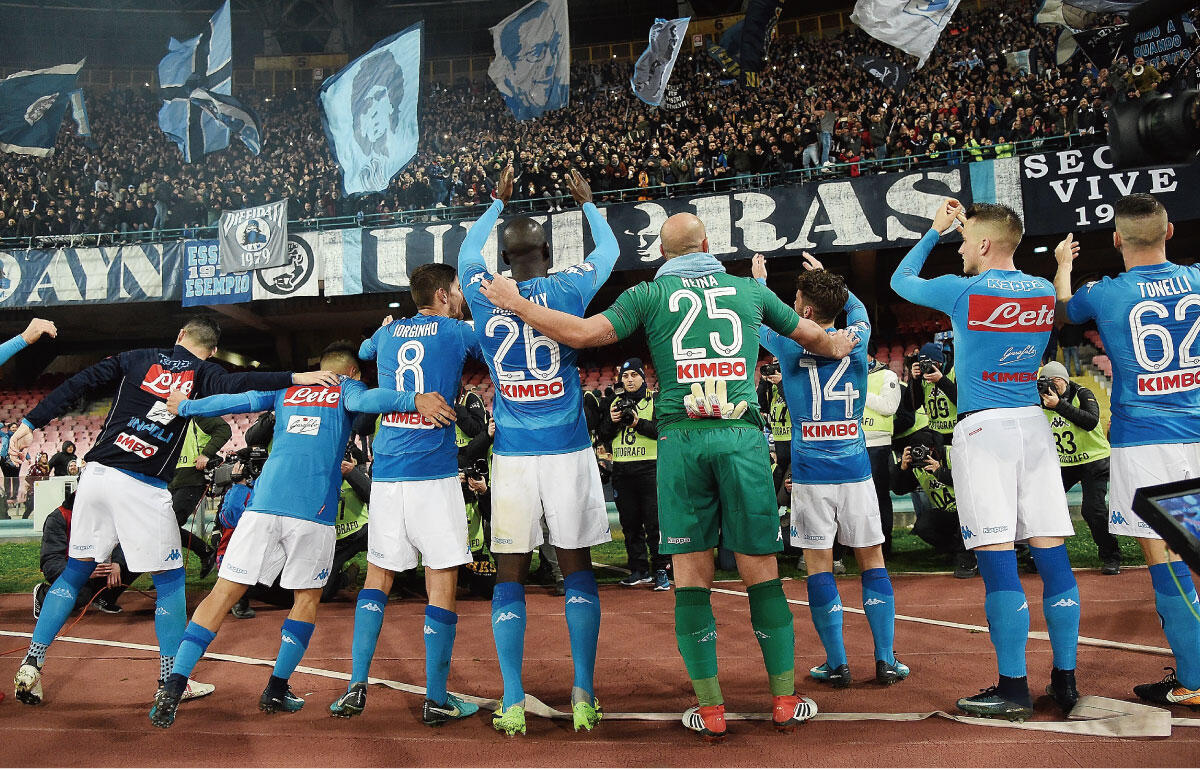 ナポリが本拠地移転へ