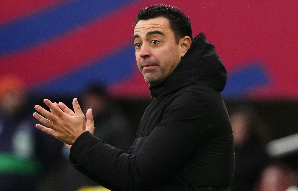 マジョルカ戦勝利を喜ぶチャビ監督