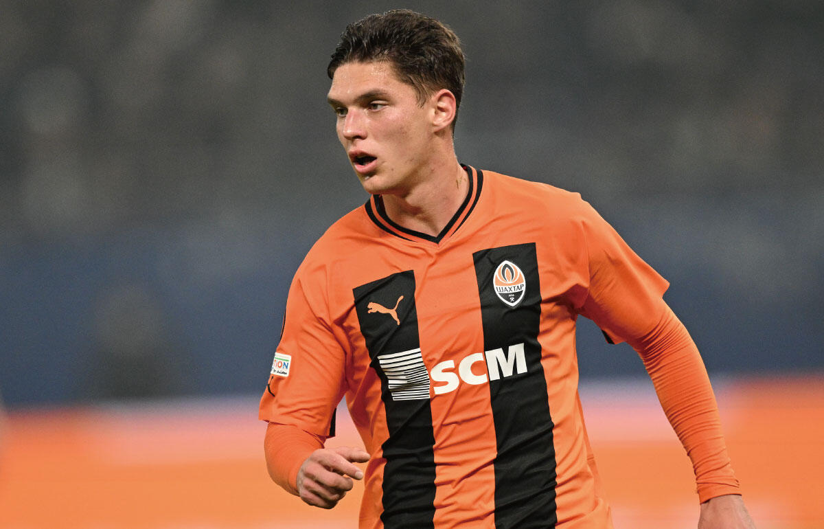 シャフタールの若き中心選手、へオルヒー・スダコフ