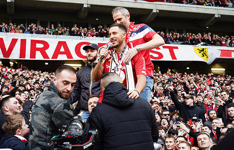 今月10日にリール本拠地訪れたアザール