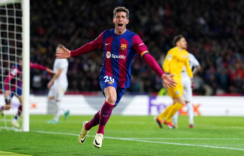 バルセロナ主将のセルジ・ロベルト。