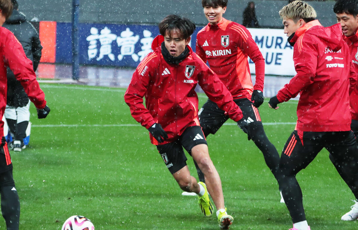 北朝鮮戦ではトップ下での先発が予想される久保建英