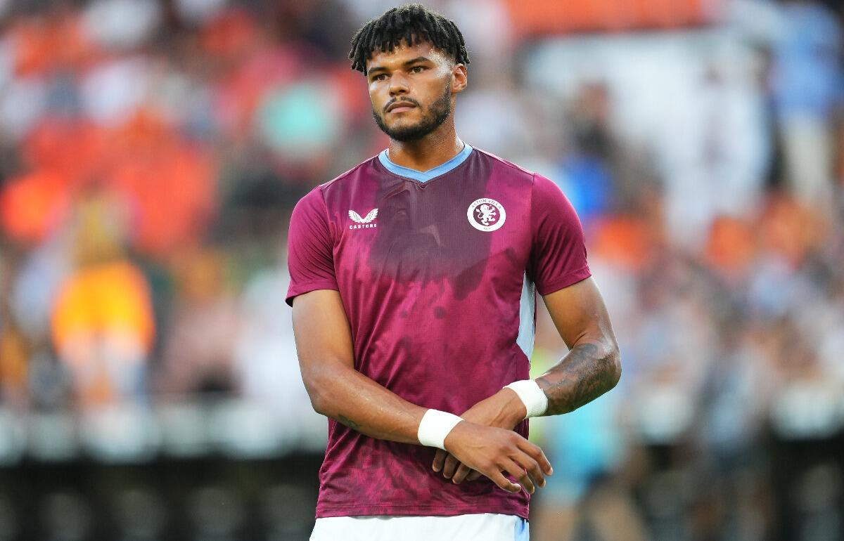 右ヒザのケガから復帰を目指すアストン・ビラのタイロン・ミングス