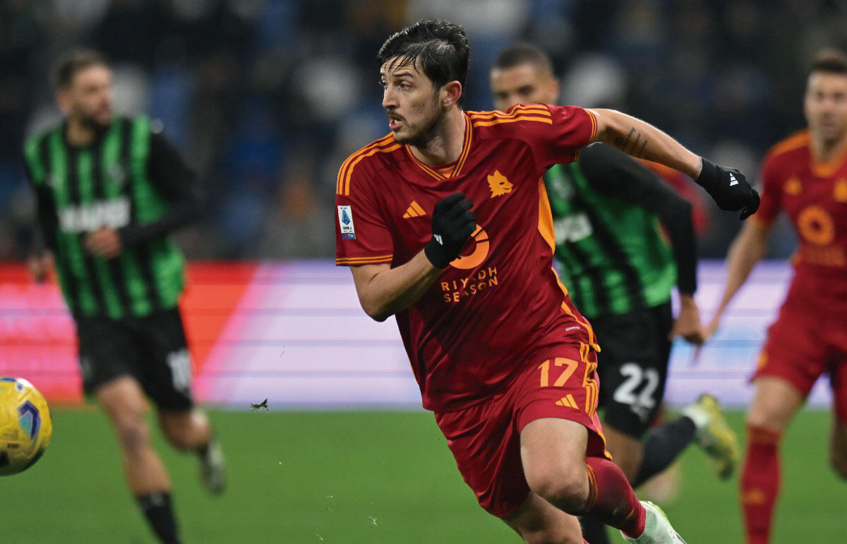 ローマのイラン代表FWサルダール・アズムン