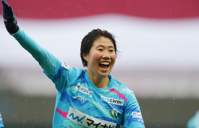 見事な直接FKを沈めたマイナビ仙台レディースのU-20日本女子代表DF佐々木里緒