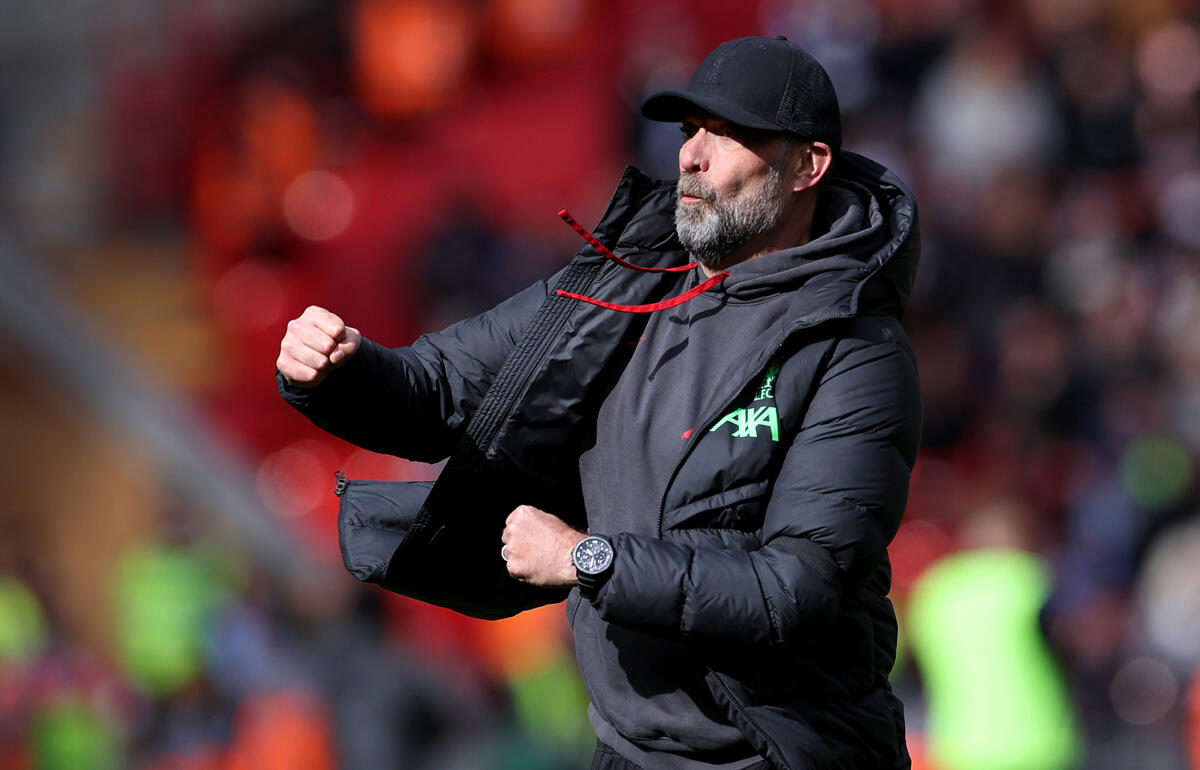 勝利を喜ぶクロップ監督