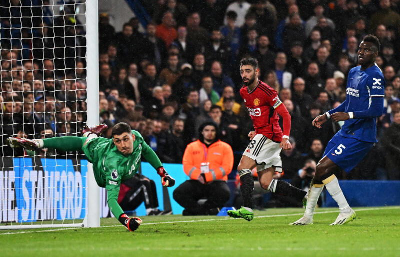 1-2の39分にヘディングで同点弾をマークしたブルーノ・フェルナンデス。