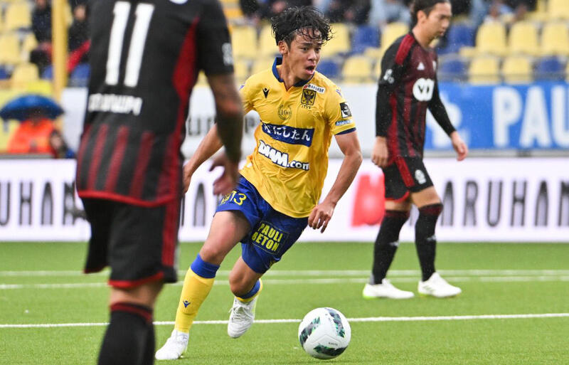 シント＝トロイデンMF伊藤涼太郎。