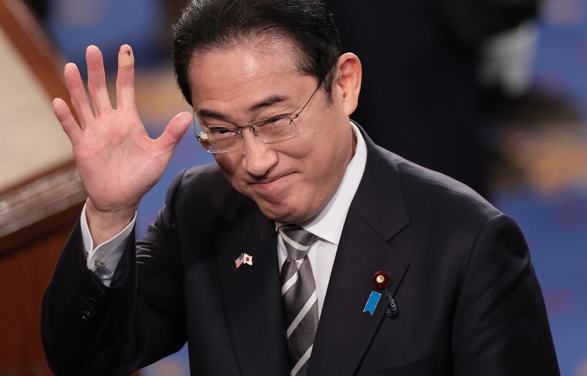 14日に帰国した岸田文雄総理大臣