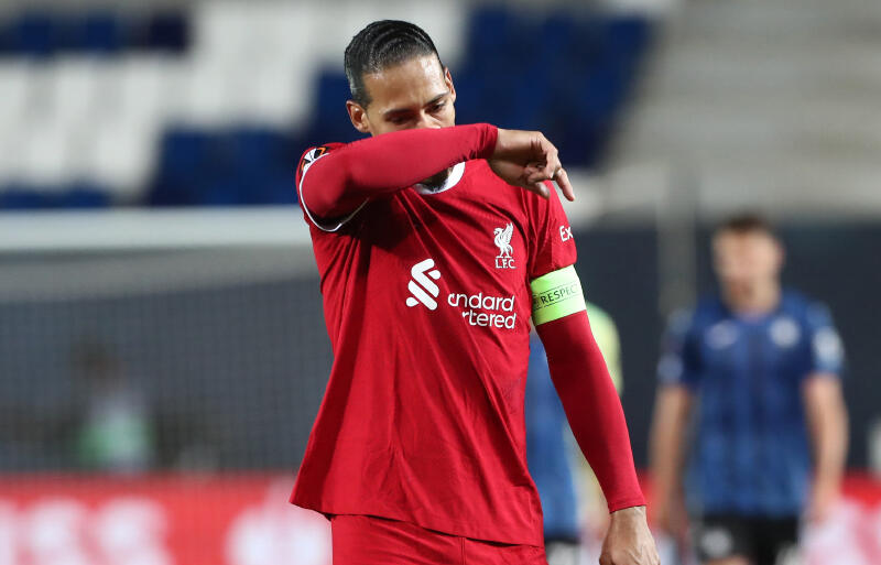 リバプールのファン・ダイク。