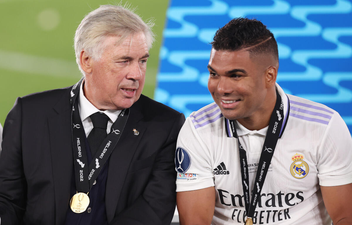 強い絆があったカゼミロ(右)とアンチェロッティ監督