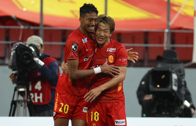 C大阪戦でゴールの三國ケネディエブス＆永井謙佑。