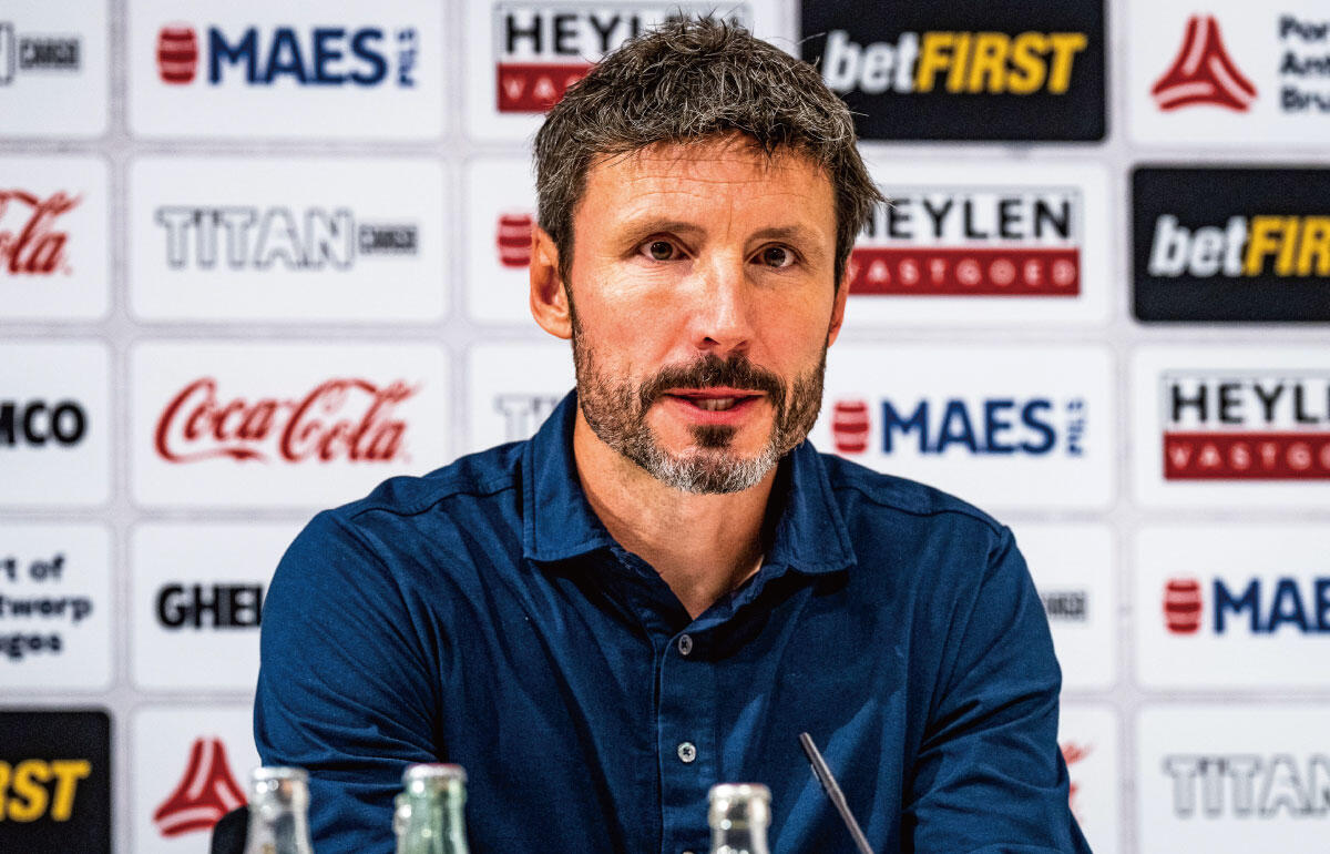 現役時代はミランでもプレー...マルク・ファン・ボメル