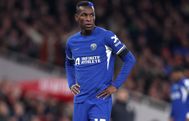 チャンスを決めれぬFWニコラス・ジャクソンはたびたび批判の的に…