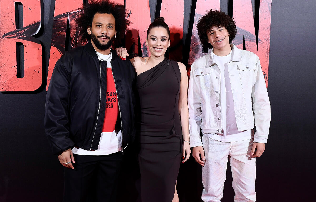 レアルと契約を延長したエンツォ・アウベス(右)