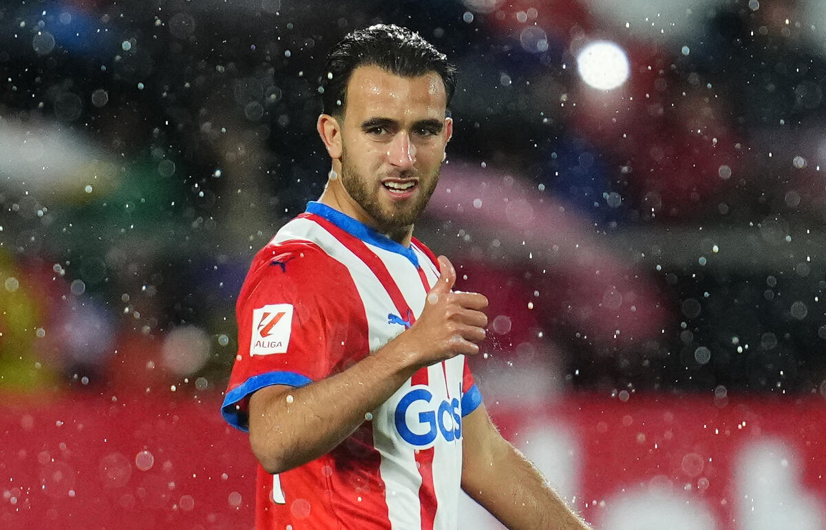 チャビ監督にバルセロナ復帰を望まれているエリック・ガルシア