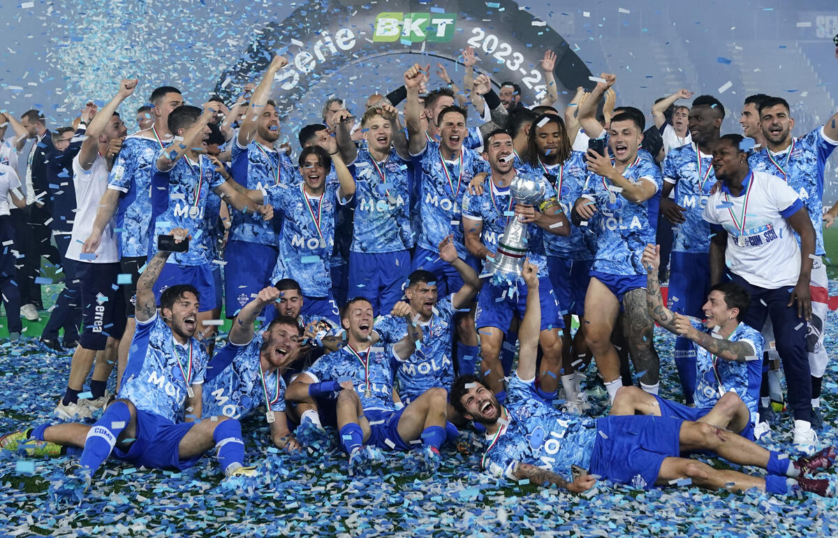 21年ぶりのセリエA昇格を果たしたコモのメンバー