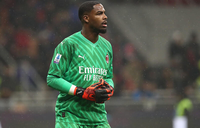 条件面で折り合いがつかず、ミランとメニャンの契約交渉は停滞…