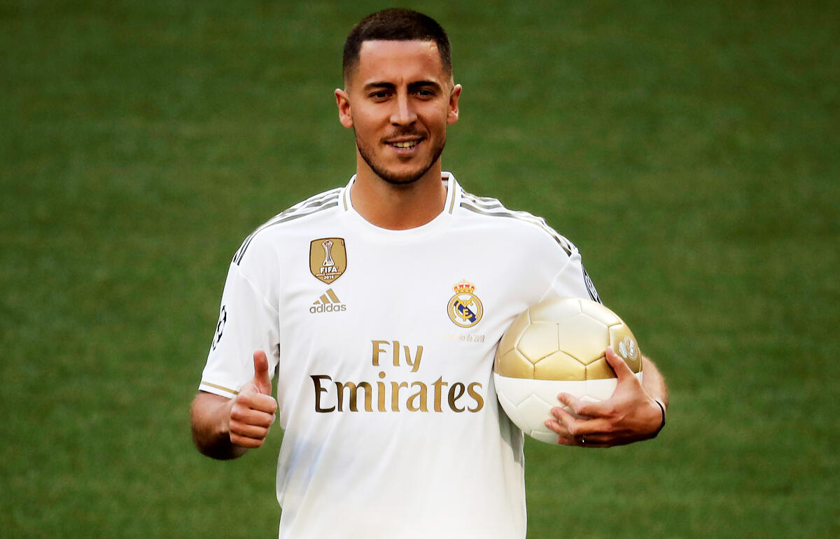 鳴り物入りでレアルに加入したアザール