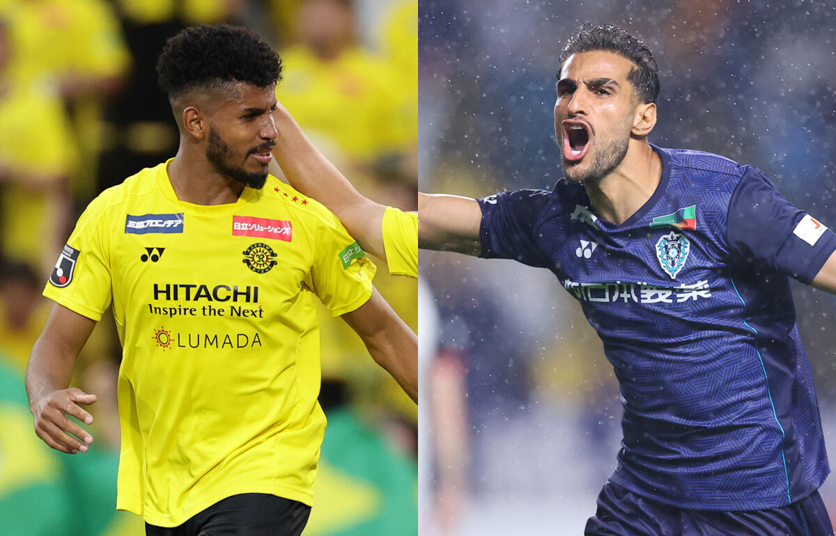 次節出場停止の柏DFジエゴ(左)と福岡FWザヘディ