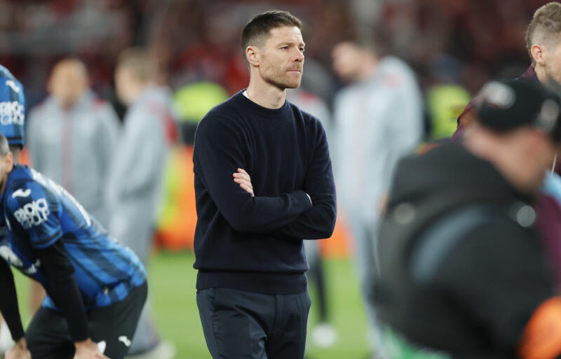 レバークーゼンを率いるシャビ・アロンソ監督