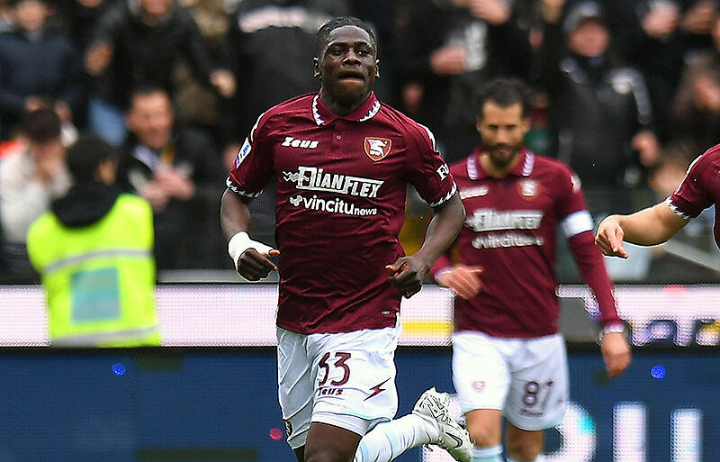 ラツィオ行き取り沙汰されるチャウナ