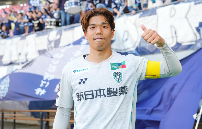 直接FKで先制弾の福岡MF前寛之