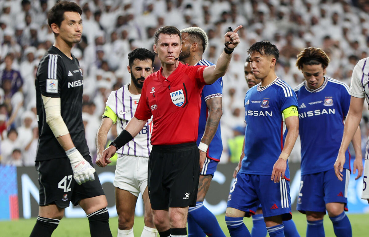 ポープ・ウィリアムはDOGSO一発退場