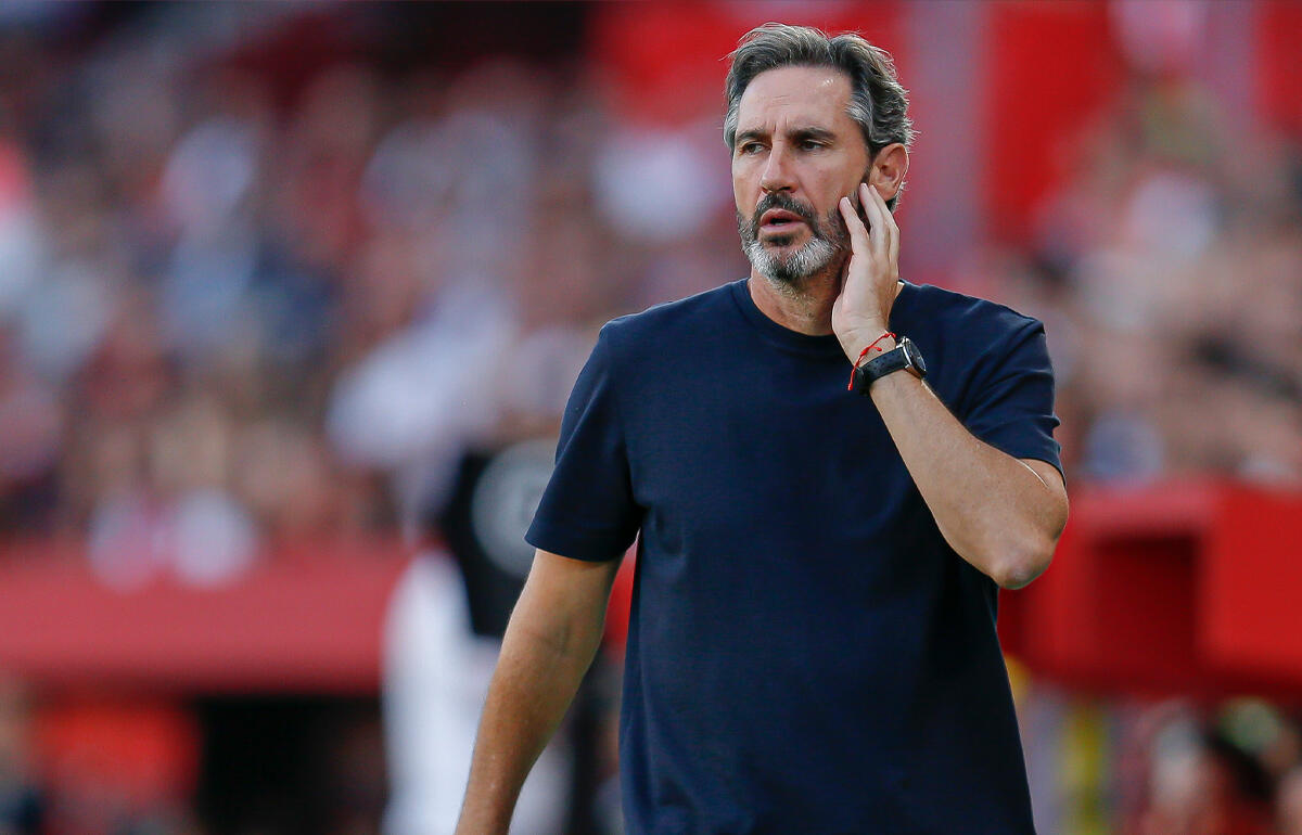 今季は開幕から7試合はアルメリアを指揮していたビセンテ・モレノ氏