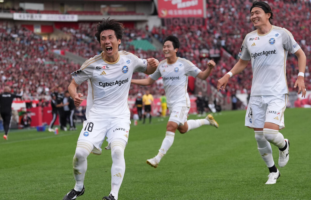 下田北斗のPKで浦和にも競り勝った町田が首位をキープした