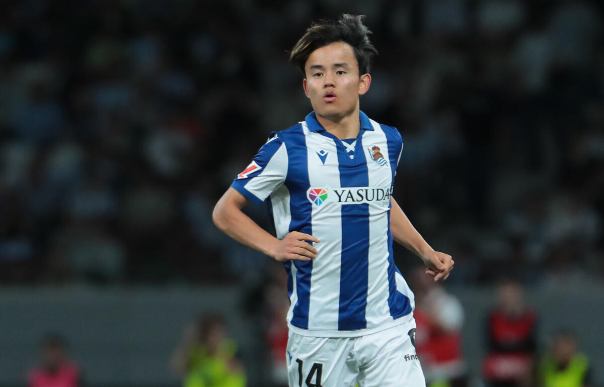 国立競技場のピッチに立った久保建英