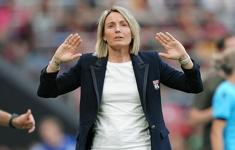 来季からチェルシー女子率いるボンパストル氏