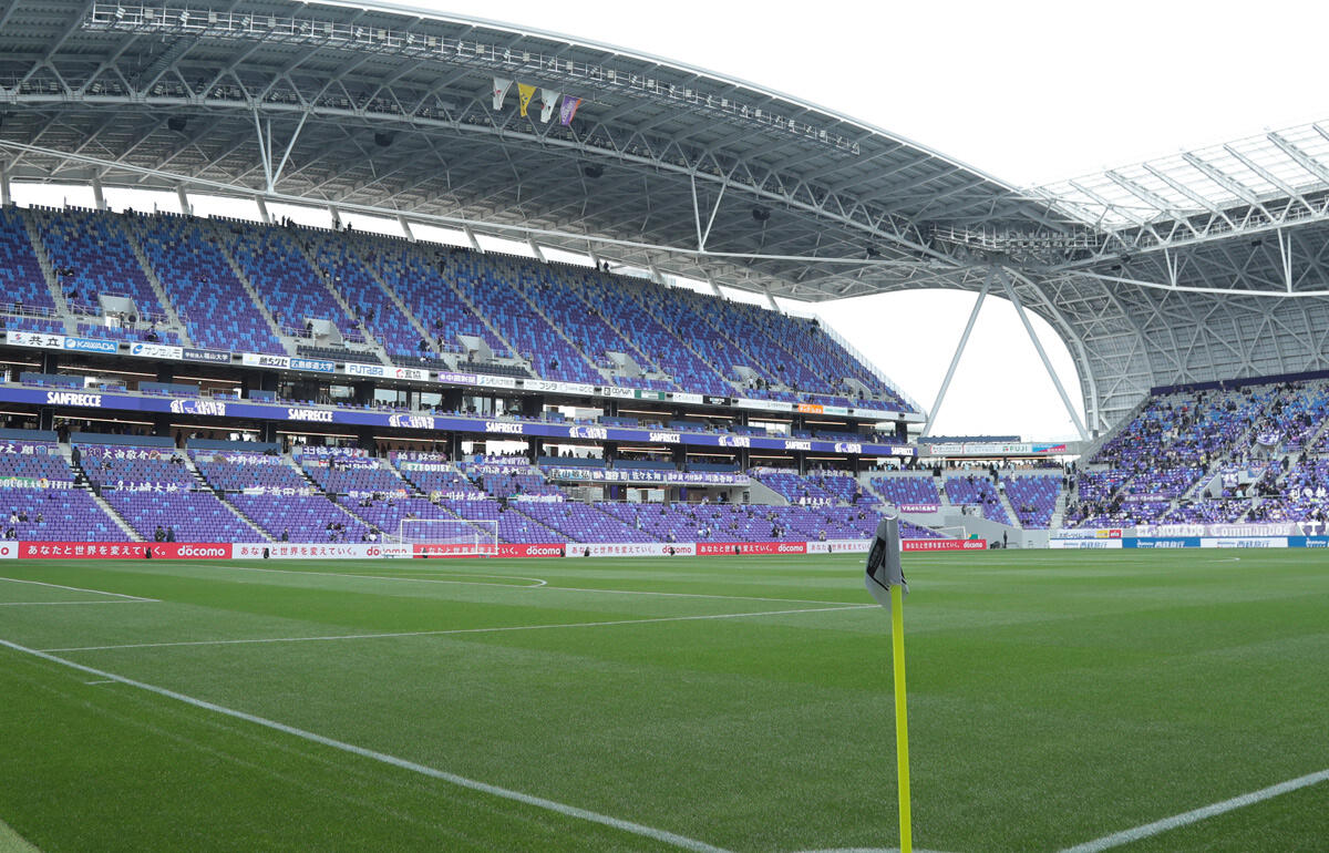 エディオンピースウイング広島に掲出されていたフラッグ