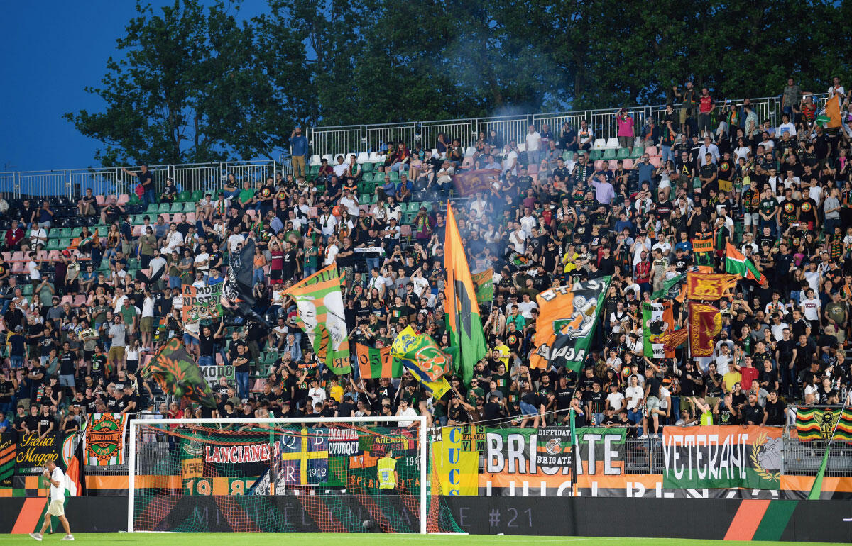 ベネツィアがセリエA復帰に前進