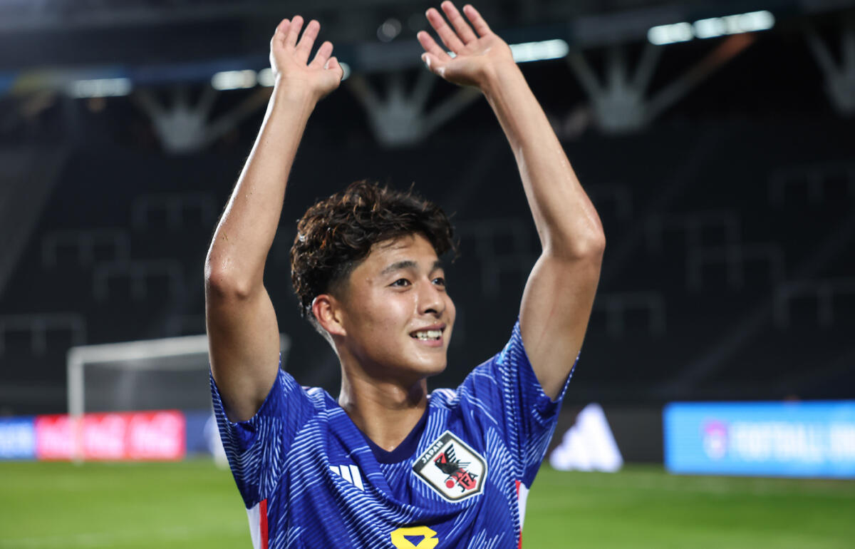 佐野航大選手のユニフォーム日本代表