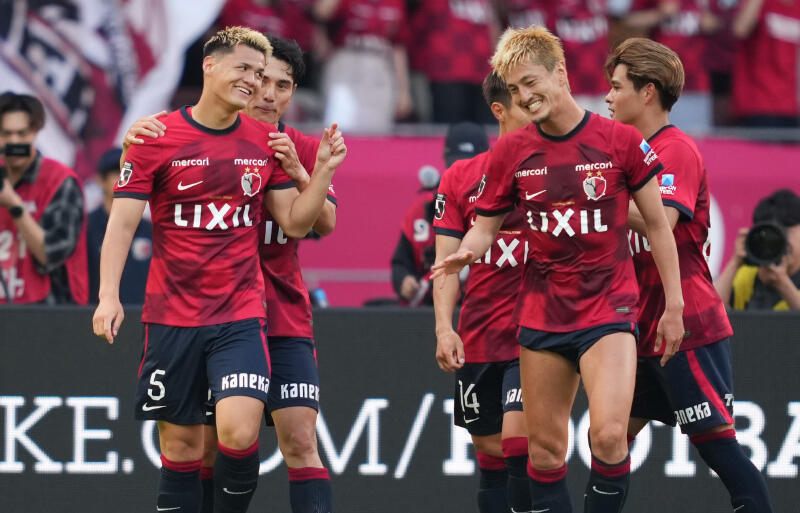 決勝ゴールの関川郁万と同点弾の鈴木優磨